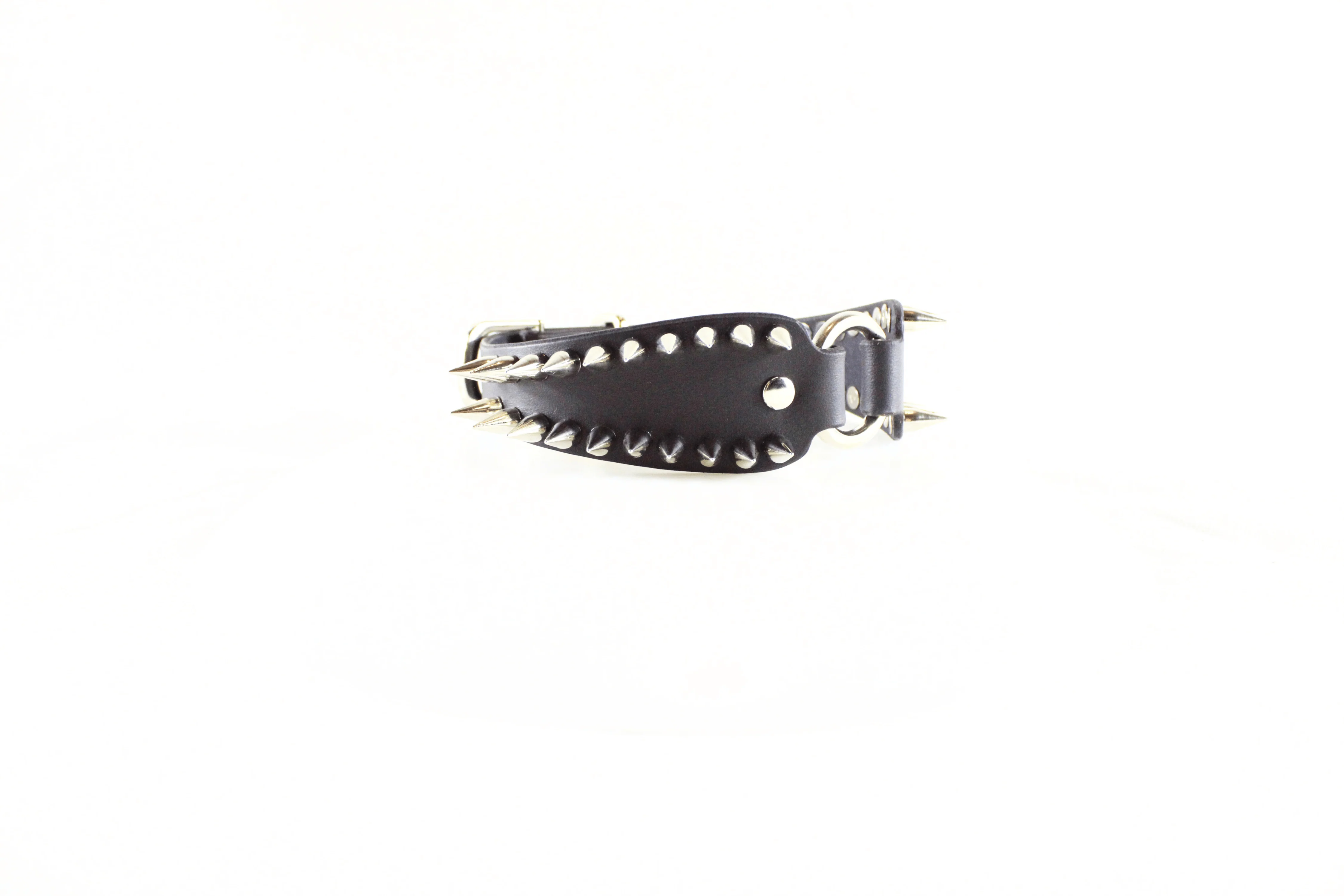 Spiked Submissive Collar – Gothic BDSM Choker With Metal Spikes - Image 2
