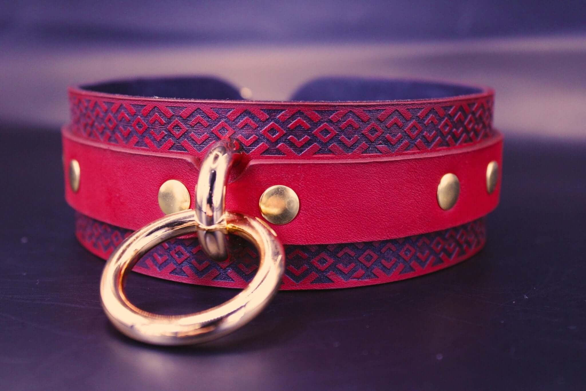 Submissive Collar Red Tribal Pattern for BDSM Dominance Play - Image 2