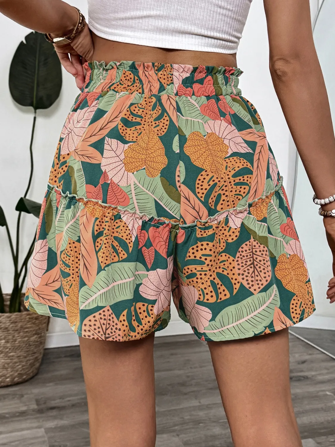 Tropical Print High Waist Shorts - Image 4