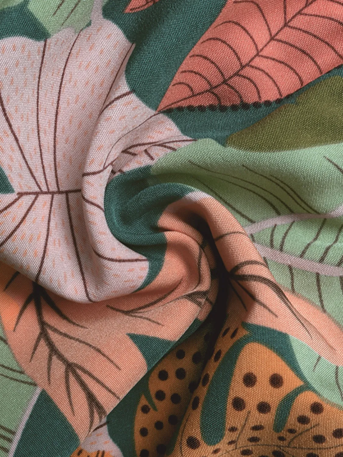 Tropical Print High Waist Shorts - Image 9