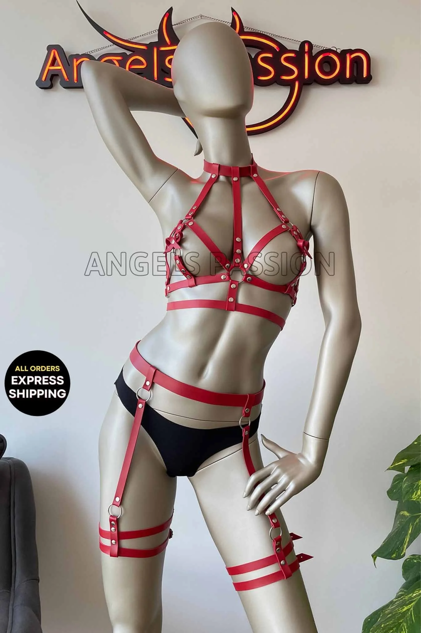 Two Piece Ladies Leather Body Harness - Image 3