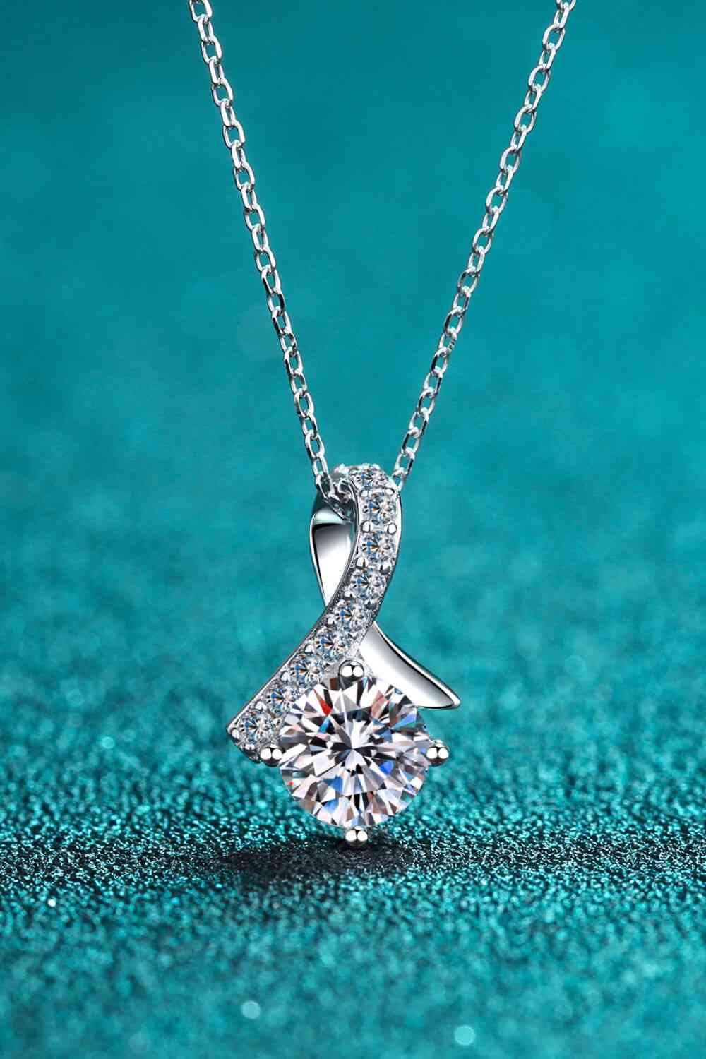 Unique and Chic Moissanite Pendant Necklace - Image 3
